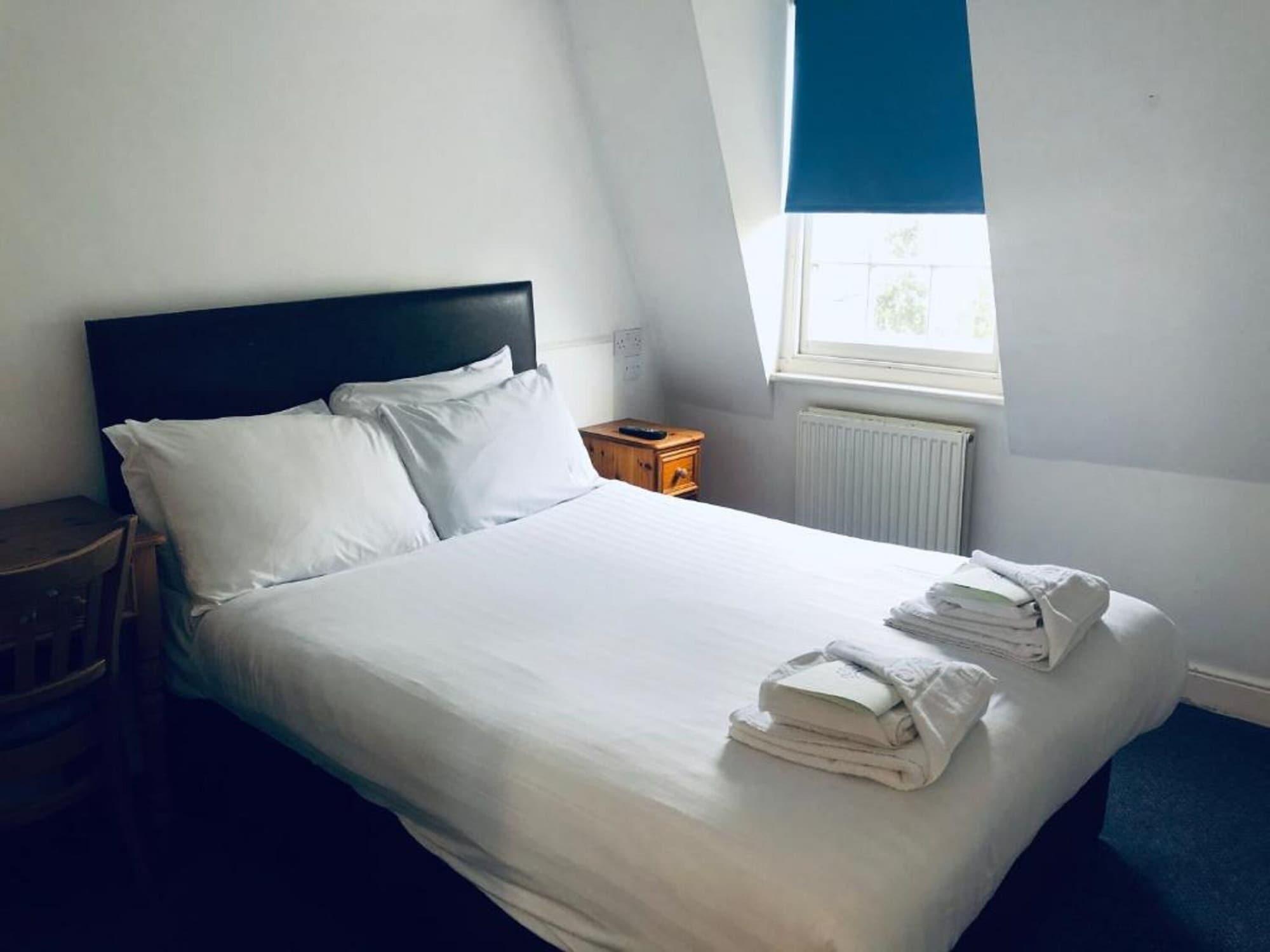 Parade Park Accommodation Бат Экстерьер фото